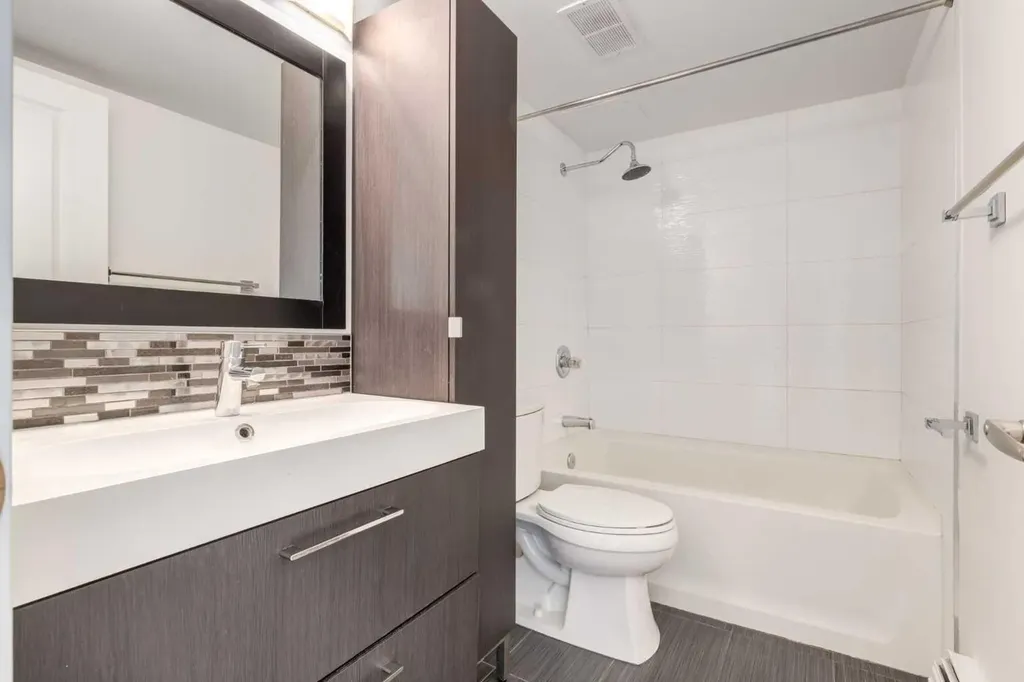 1236 15 Avenue SW Calgary AB T3C0X5