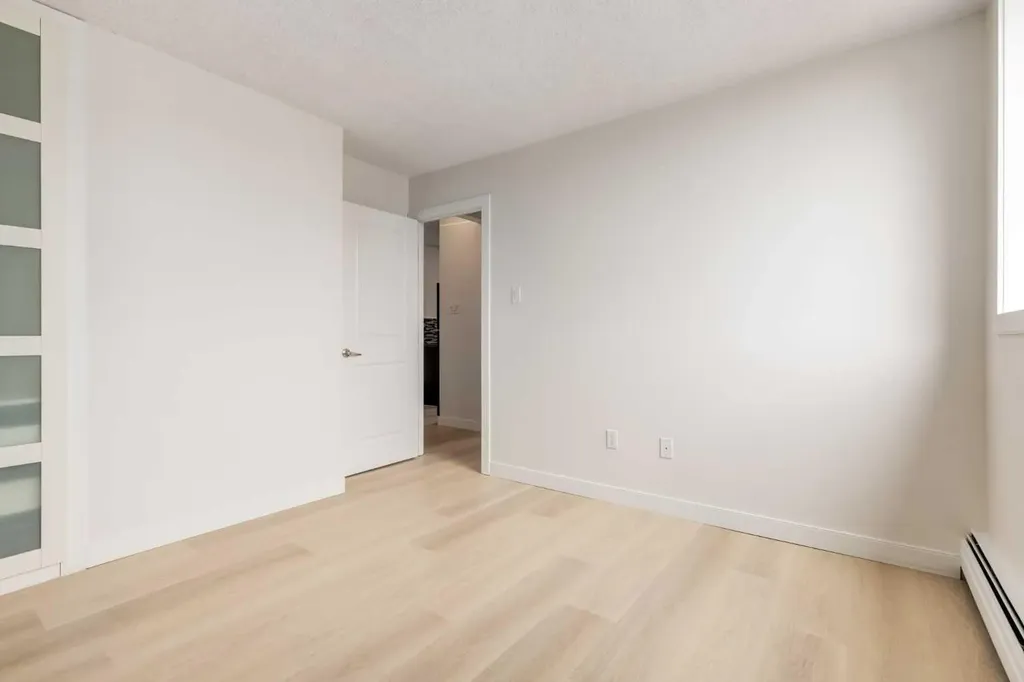 1236 15 Avenue SW Calgary AB T3C0X5