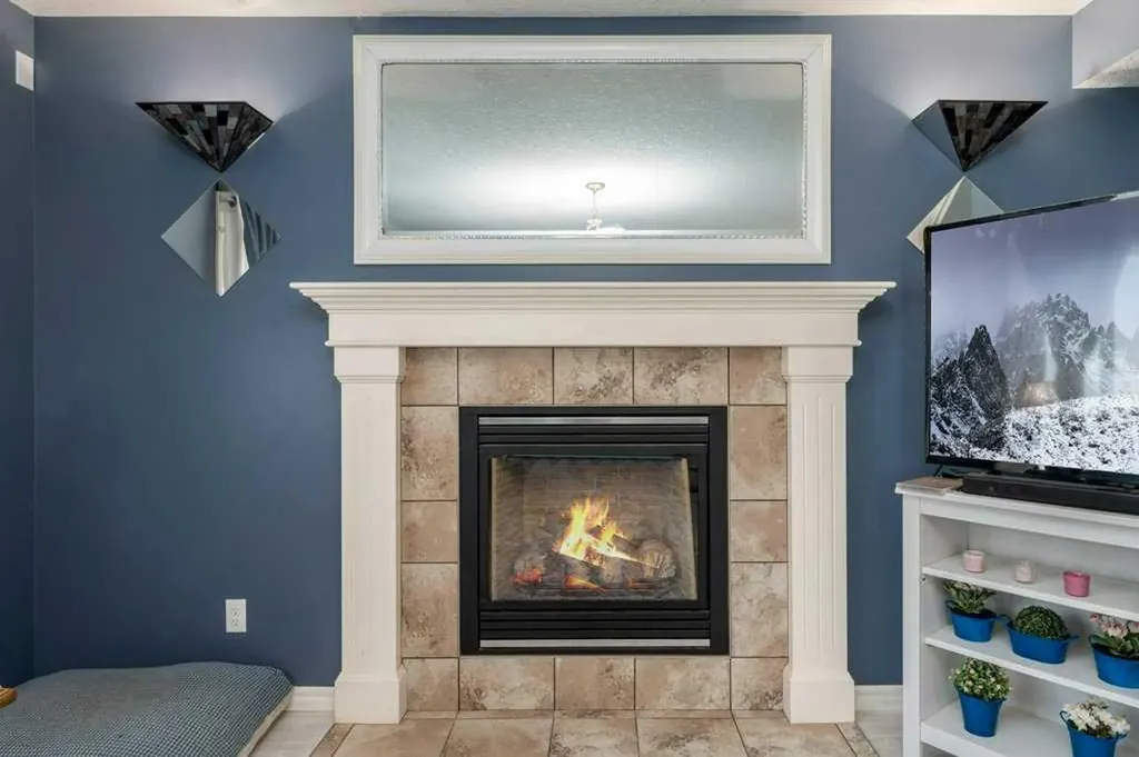 89 Cranarch Grove SE Calgary AB T3M 0T9