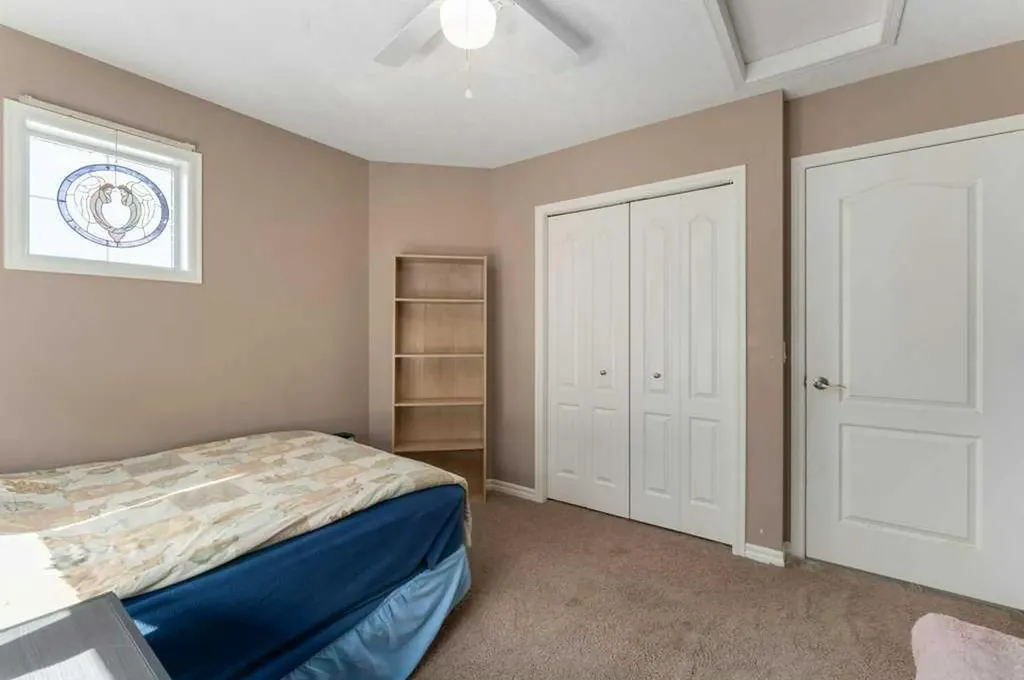 89 Cranarch Grove SE Calgary AB T3M 0T9
