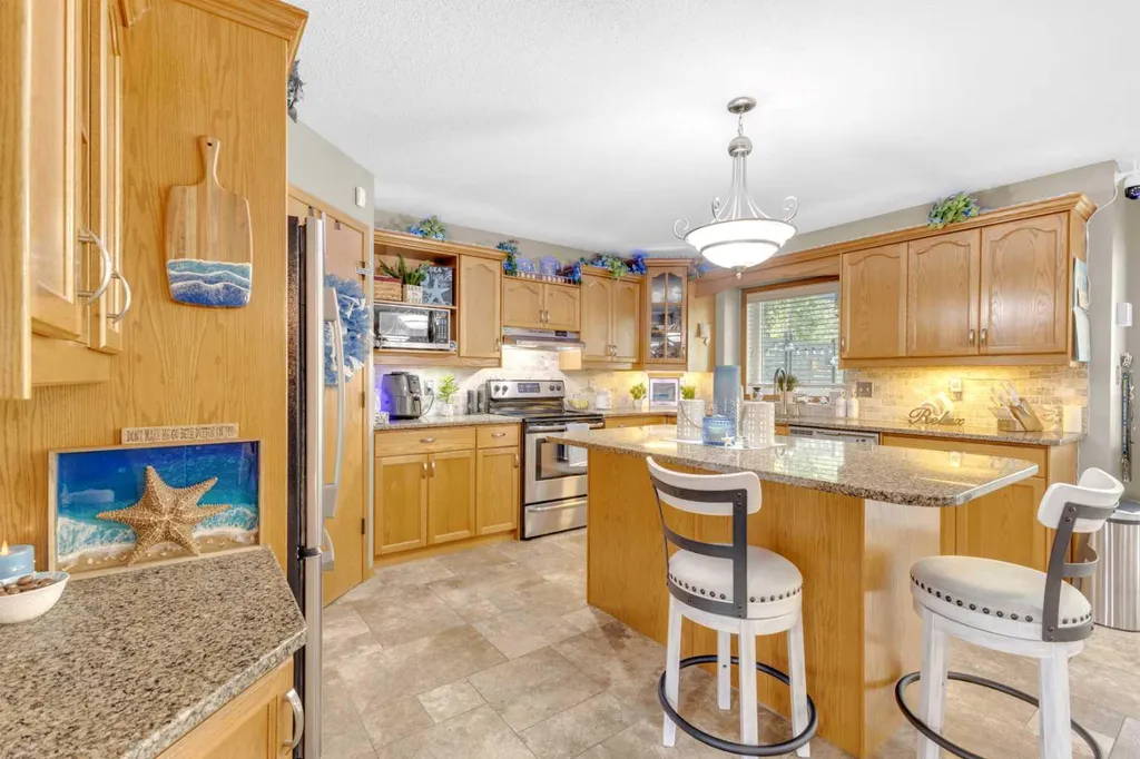 49 Willow Springs Crescent Sylvan Lake AB T4S 1G3