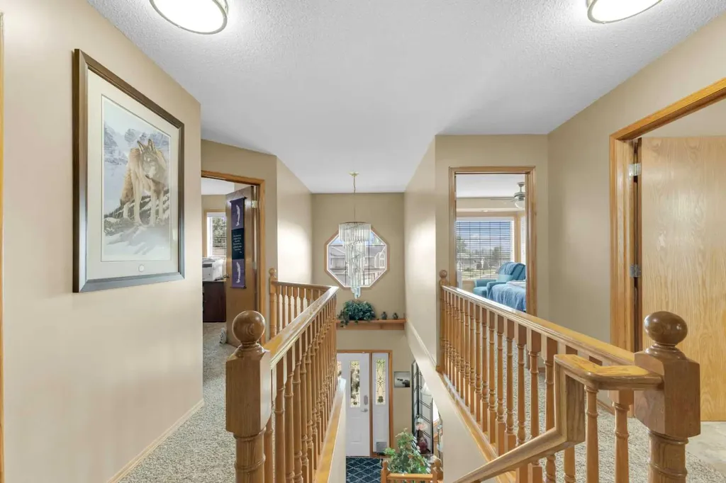 49 Willow Springs Crescent Sylvan Lake AB T4S 1G3
