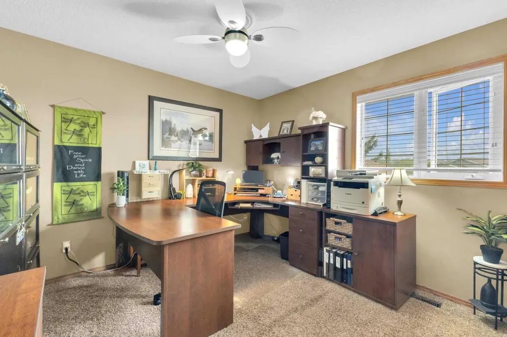 49 Willow Springs Crescent Sylvan Lake AB T4S 1G3