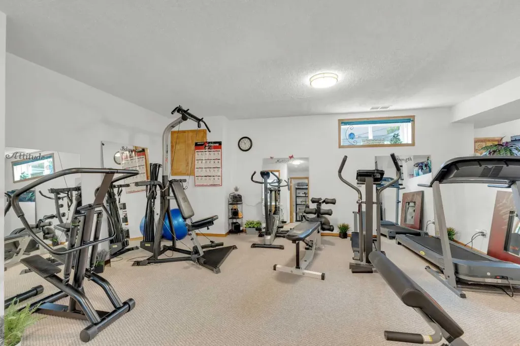 49 Willow Springs Crescent Sylvan Lake AB T4S 1G3
