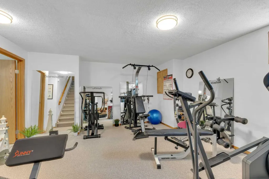 49 Willow Springs Crescent Sylvan Lake AB T4S 1G3