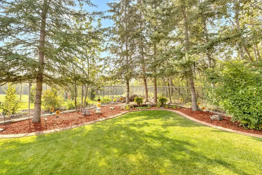49 Willow Springs Crescent Sylvan Lake AB T4S 1G3