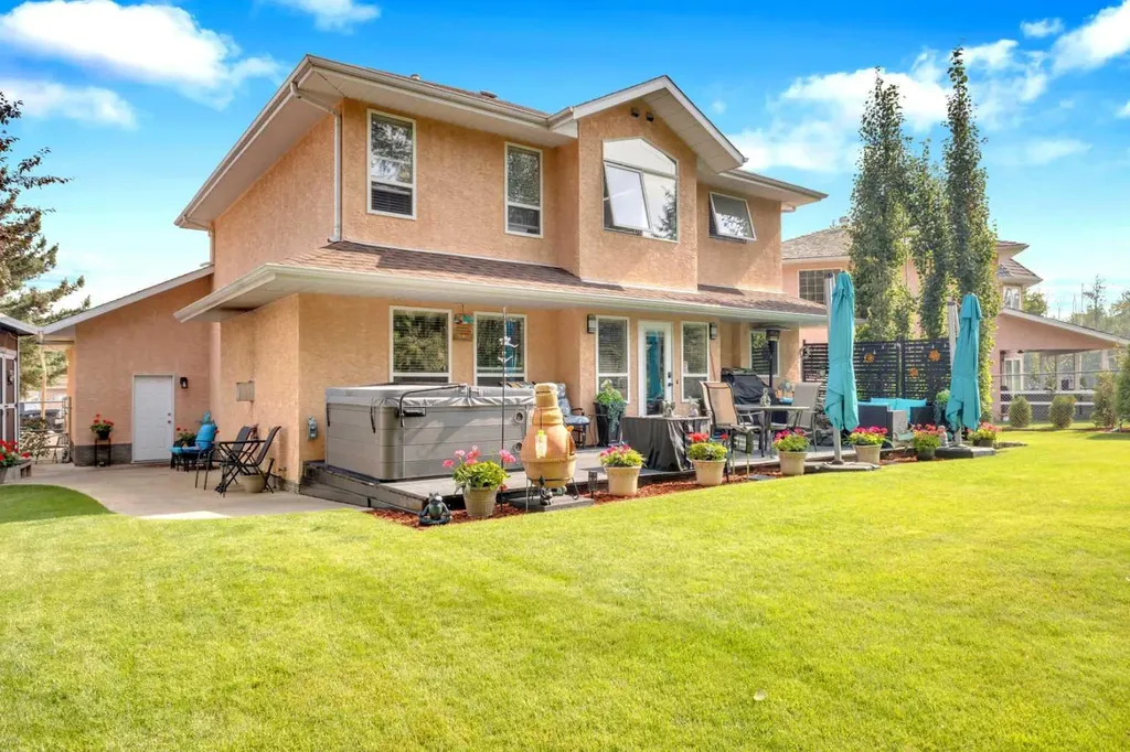 49 Willow Springs Crescent Sylvan Lake AB T4S 1G3