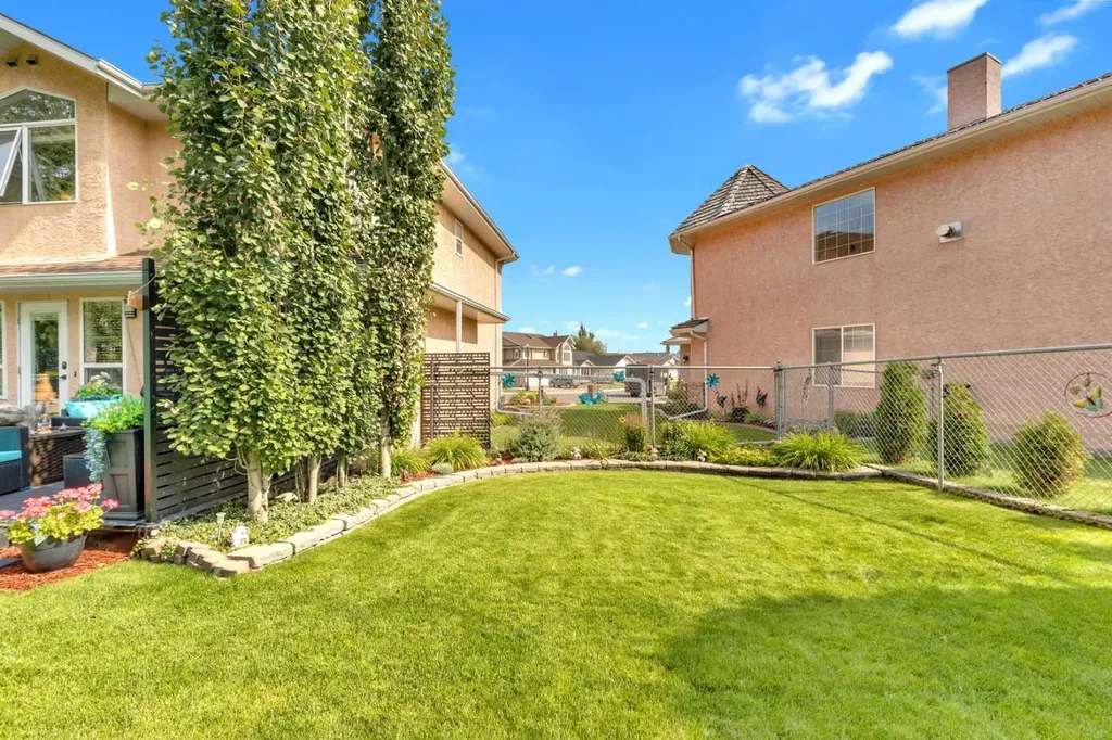 49 Willow Springs Crescent Sylvan Lake AB T4S 1G3