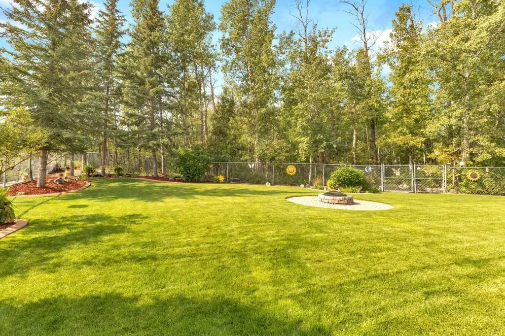 49 Willow Springs Crescent Sylvan Lake AB T4S 1G3
