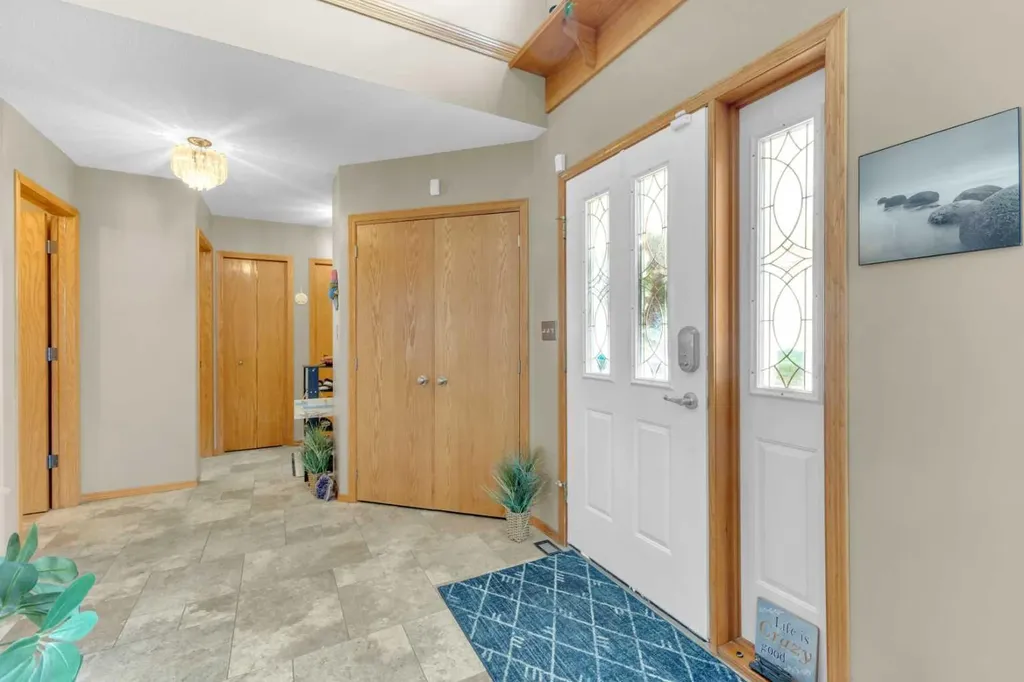 49 Willow Springs Crescent Sylvan Lake AB T4S 1G3