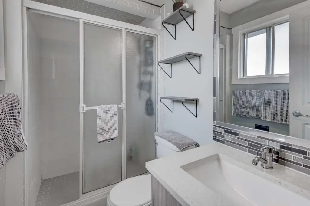 304 Shawcliffe Circle SW Calgary AB T2Y1A4