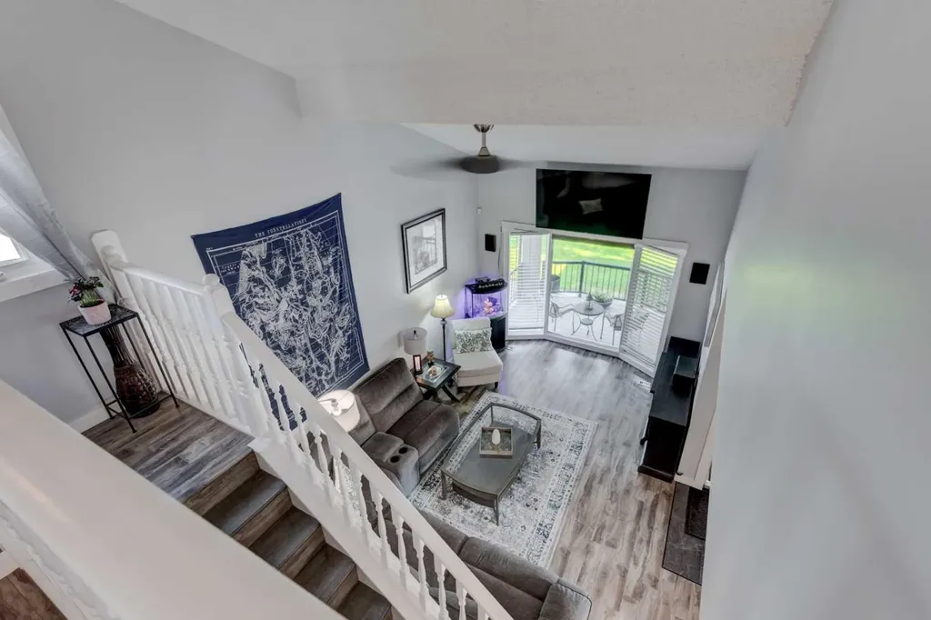 304 Shawcliffe Circle SW Calgary AB T2Y1A4