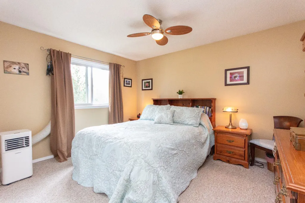 37 Rupert Crescent Red Deer AB T4P 2Y9