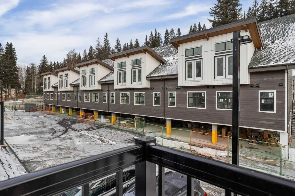 750 Harvie Heights Road Harvie Heights AB T1W 2W2
