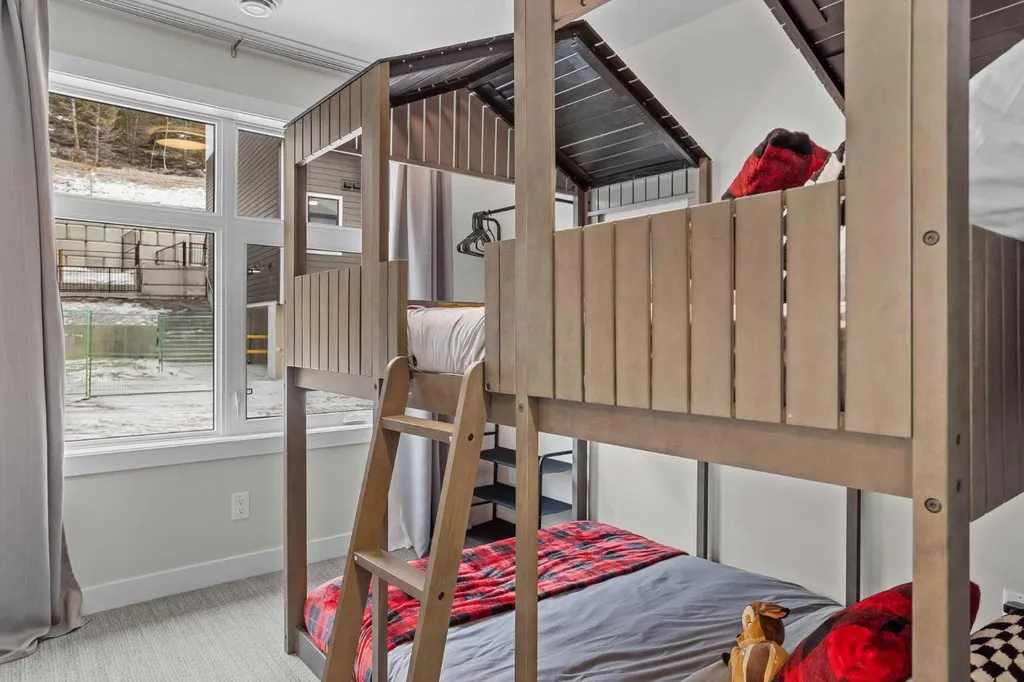 750 Harvie Heights Road Harvie Heights AB T1W 2W2