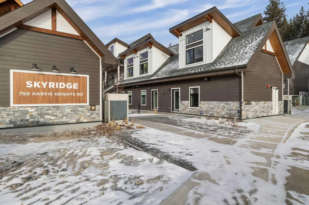 750 Harvie Heights Road Harvie Heights AB T1W 2W2
