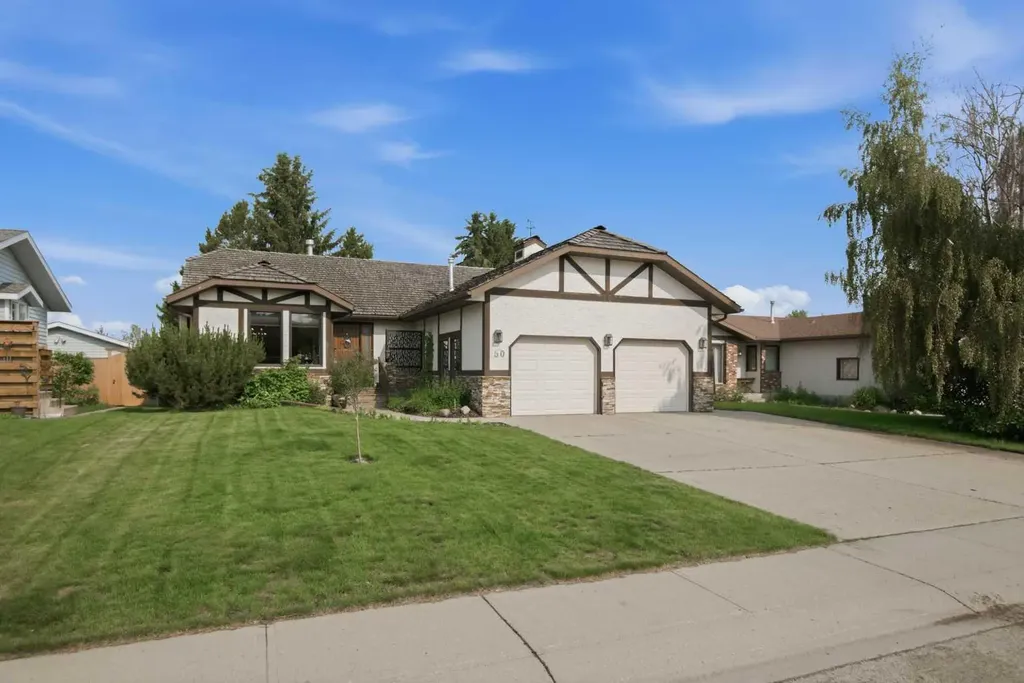 50 Rogers Crescent Red Deer AB T4P 3K5