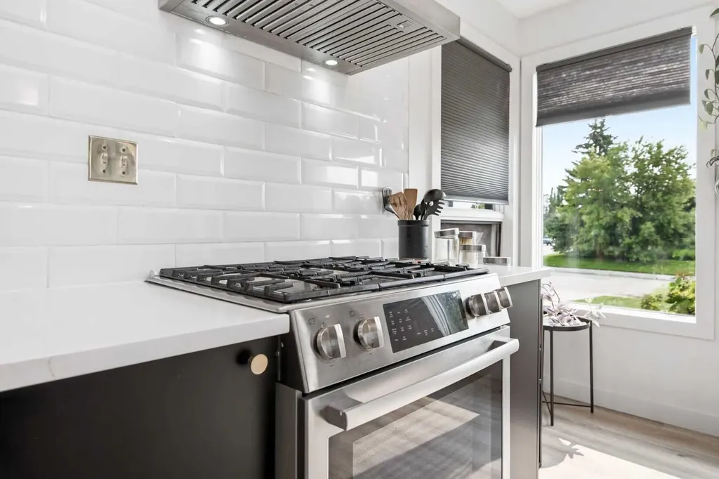 50 Rogers Crescent Red Deer AB T4P 3K5