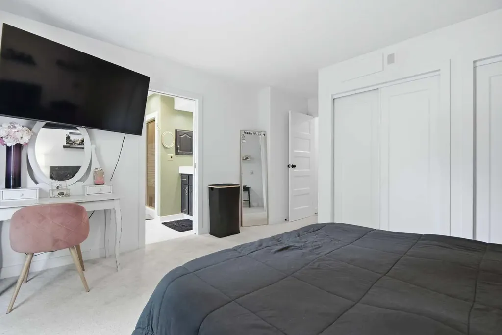 50 Rogers Crescent Red Deer AB T4P 3K5