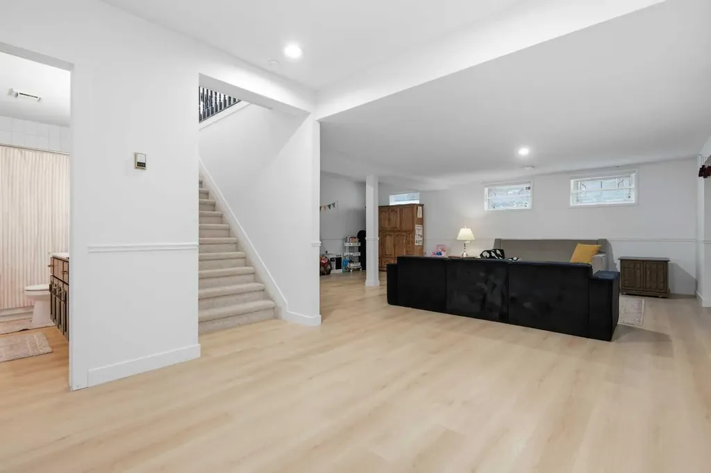50 Rogers Crescent Red Deer AB T4P 3K5