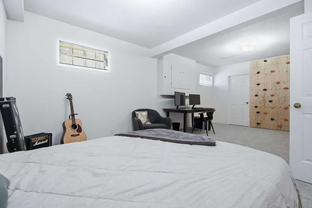 50 Rogers Crescent Red Deer AB T4P 3K5