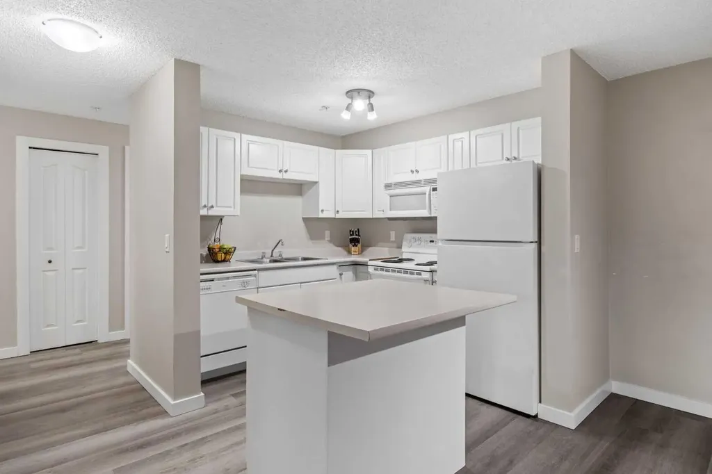 2000 Millrise Point SW Calgary AB T2P 3W4