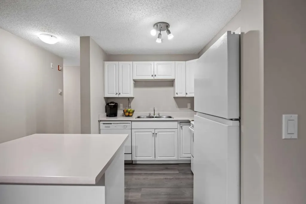 2000 Millrise Point SW Calgary AB T2P 3W4