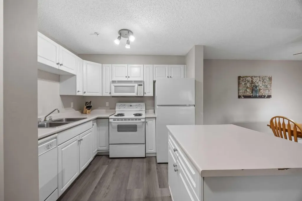 2000 Millrise Point SW Calgary AB T2P 3W4