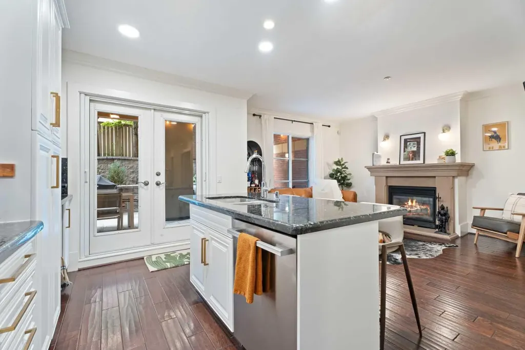 1235 Cameron Avenue SW Calgary AB T2T 0L1