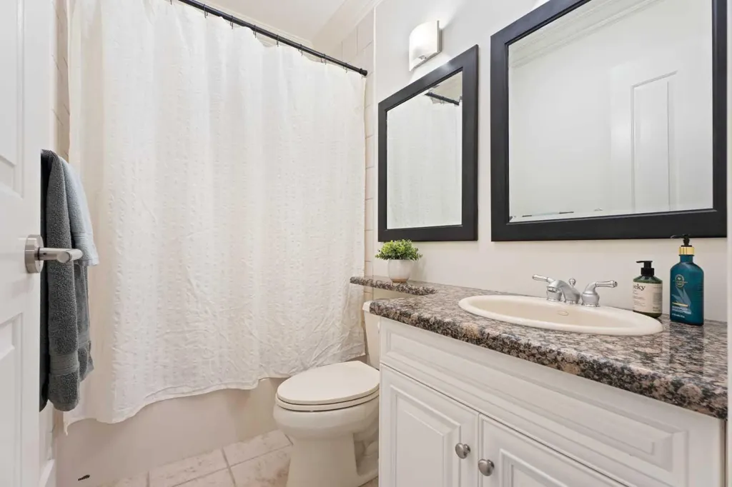 1235 Cameron Avenue SW Calgary AB T2T 0L1