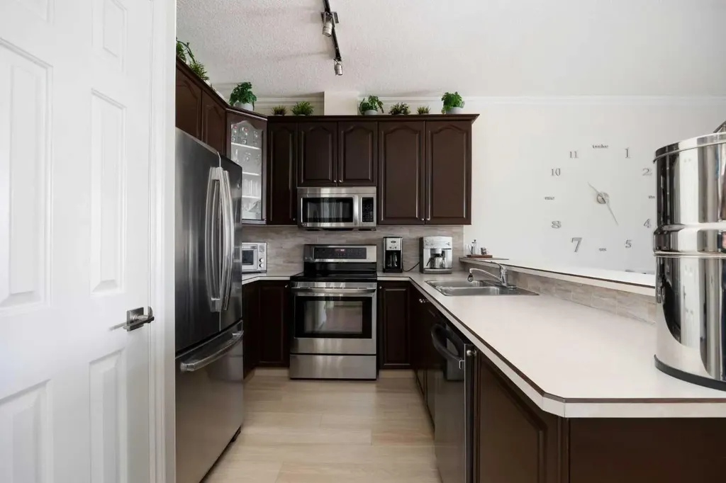 10101 Morrison Street Fort Mcmurray AB T9H 5G1