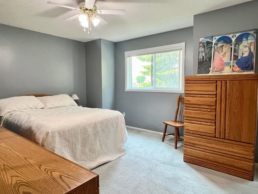 6011 54 Street Rocky Mountain House AB T4T 1L9