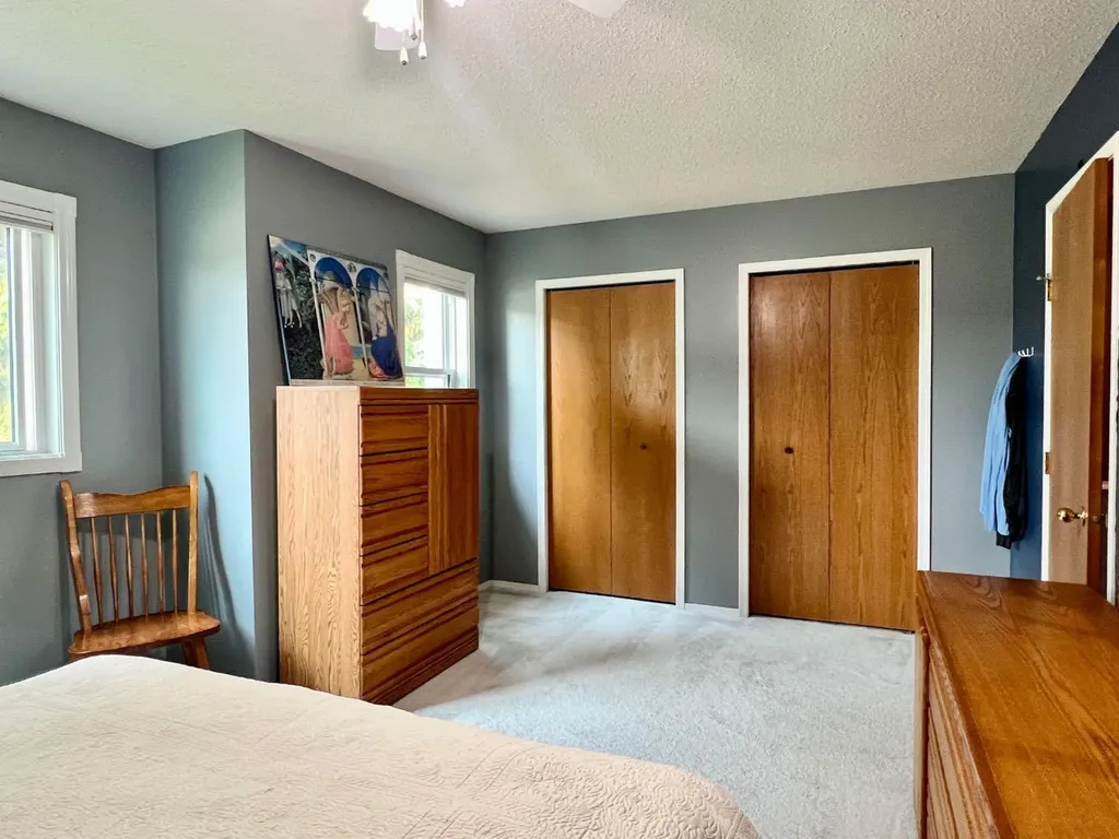 6011 54 Street Rocky Mountain House AB T4T 1L9