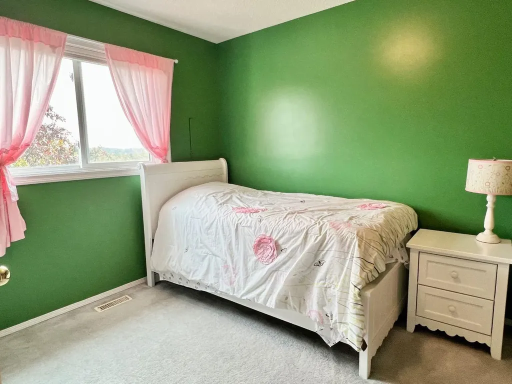 6011 54 Street Rocky Mountain House AB T4T 1L9