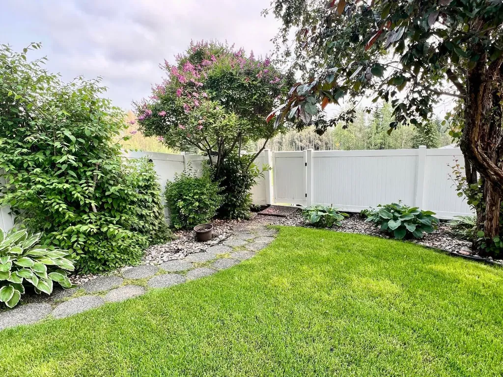 6011 54 Street Rocky Mountain House AB T4T 1L9