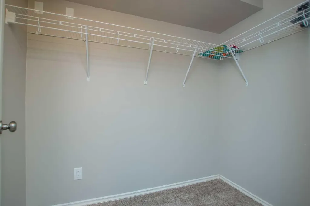 83 Pinnacle Lake Drive Grande Prairie AB T8W 0A9