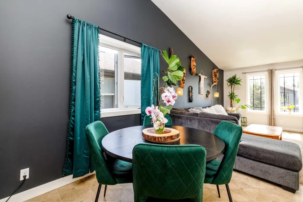 249 Kingston Drive Red Deer AB T4P0H2