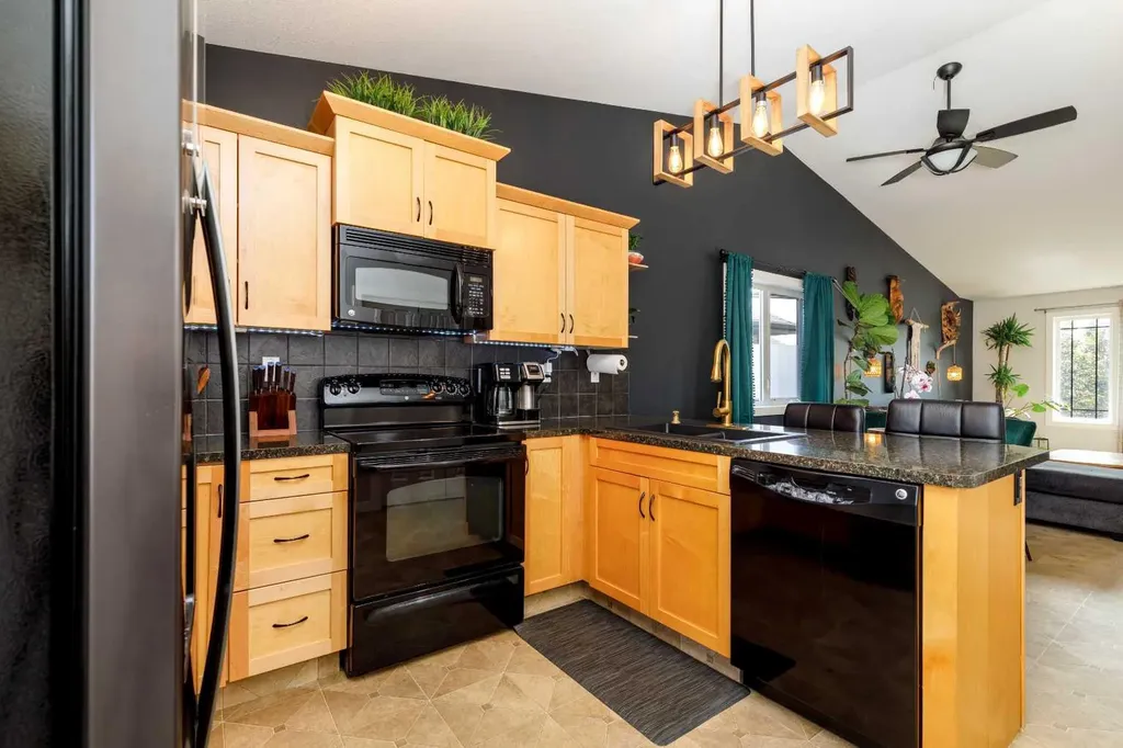 249 Kingston Drive Red Deer AB T4P0H2