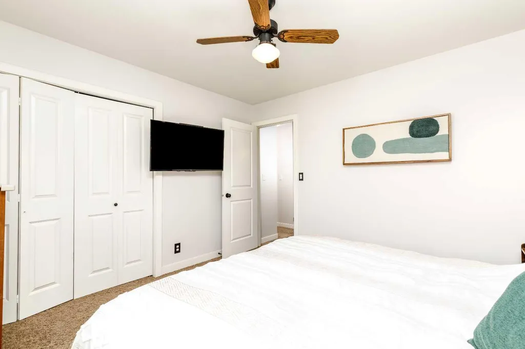 249 Kingston Drive Red Deer AB T4P0H2