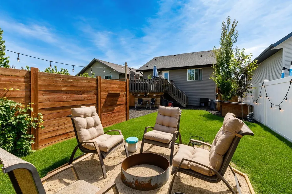 249 Kingston Drive Red Deer AB T4P4B8