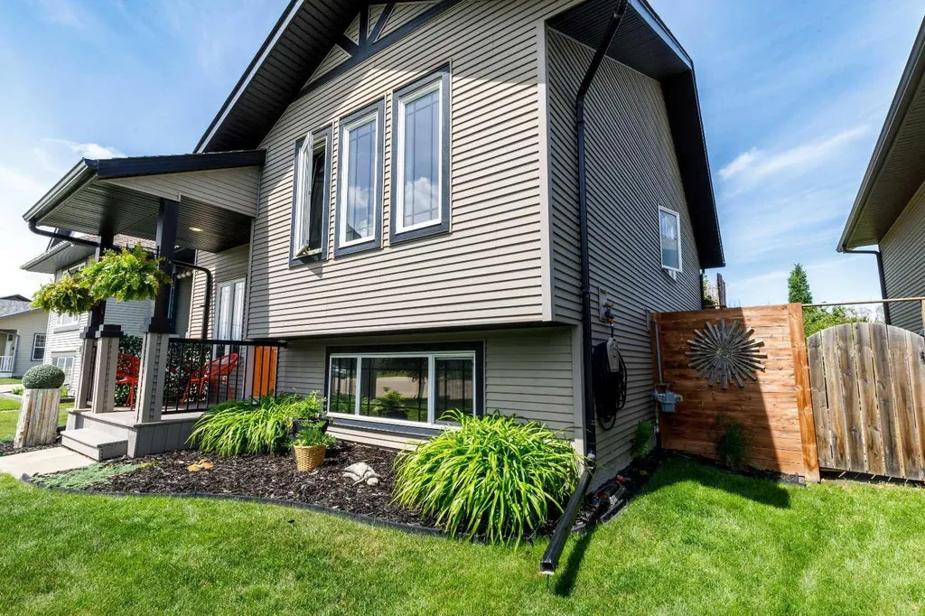 249 Kingston Drive Red Deer AB T4P0H2
