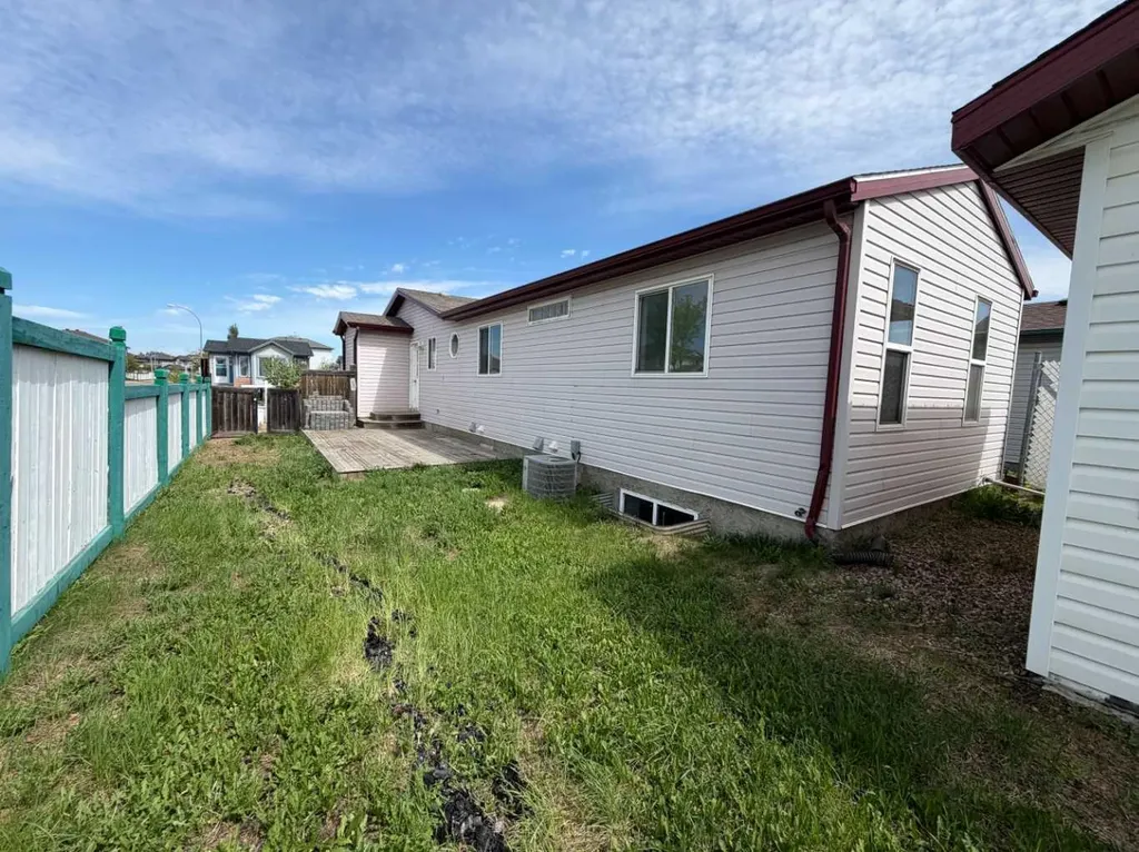 101 Black Bear Crescent Fort Mcmurray AB T9K 2H4