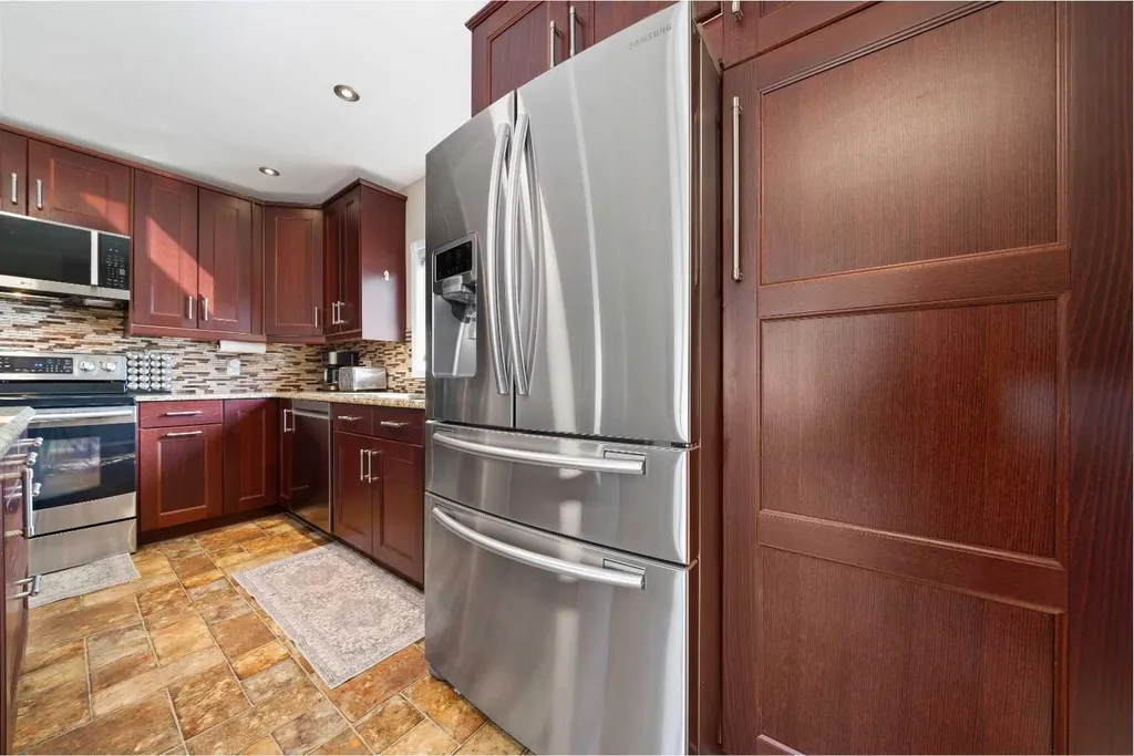 33 3 Avenue E Tilley AB T0J3K0