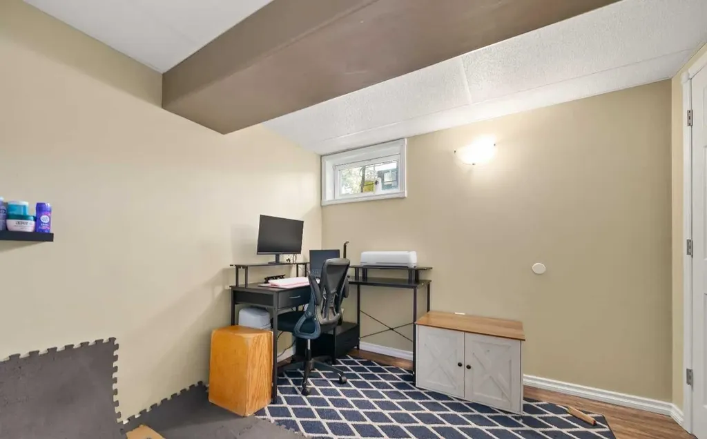 33 3 Avenue E Tilley AB T0J3K0