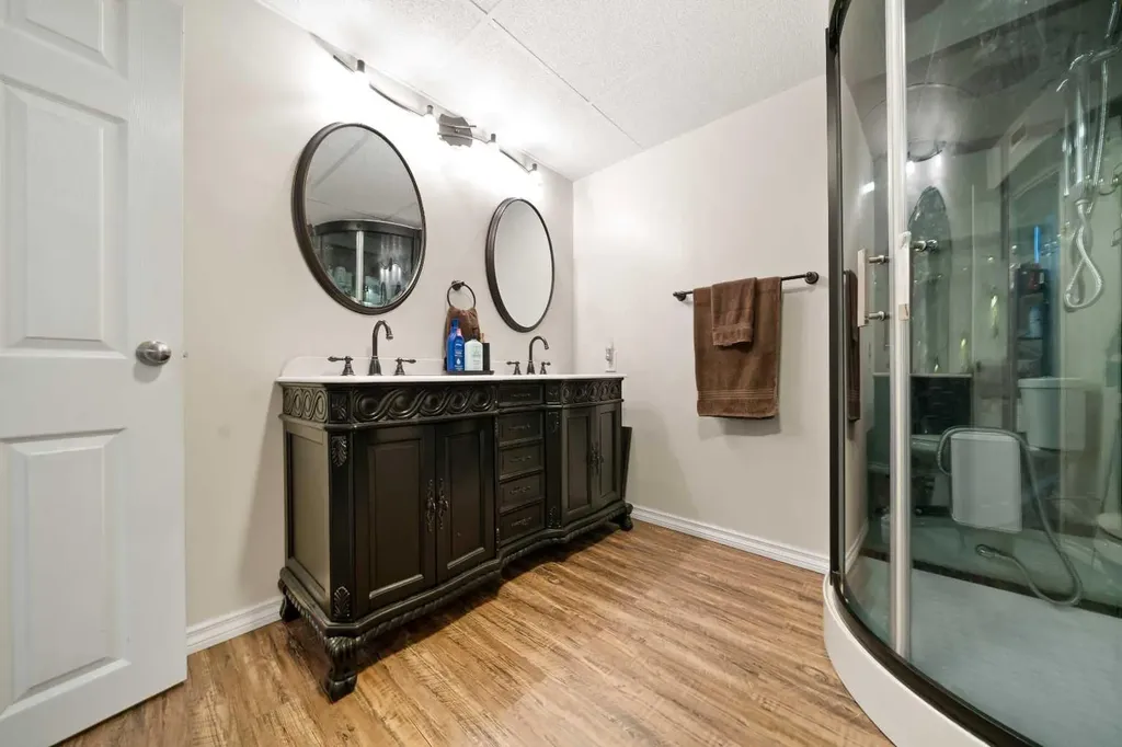 33 3 Avenue E Tilley AB T0J3K0