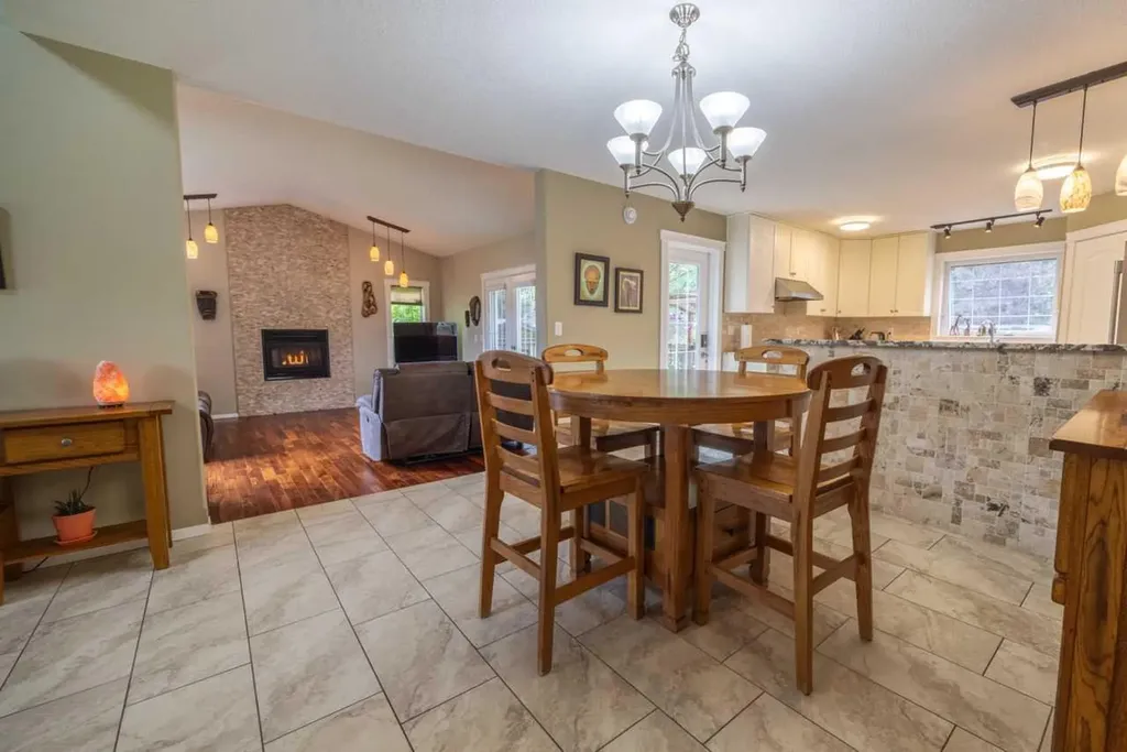 111-5241 325a Township Sundre AB T0M1X0