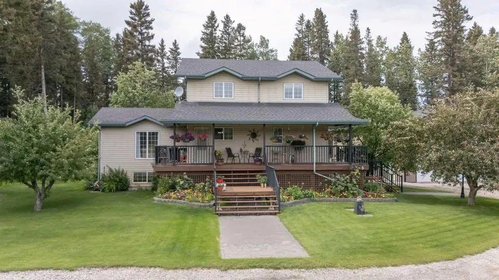 111-5241 325a Township Sundre AB T0M1X0
