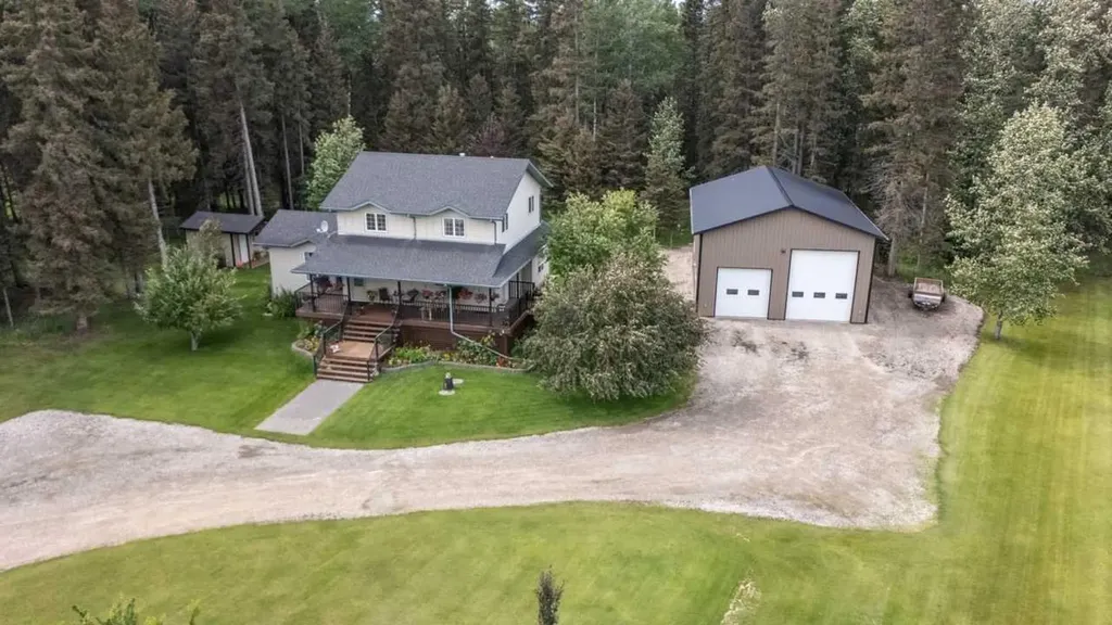 111-5241 325a Township Sundre AB T0M1X0