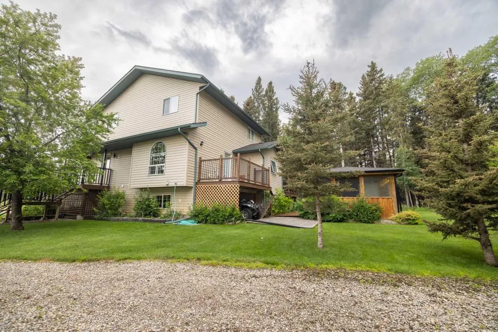 111-5241 Township Road 325a Sundre AB T0M1X0