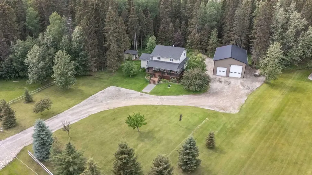 111-5241 325a Township Sundre AB T0M1X0